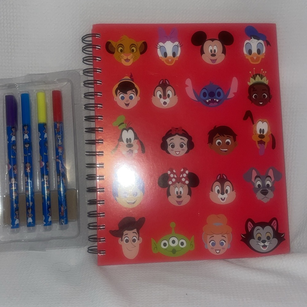 Disney 100 Sketchbook Set - Picture 3 of 5
